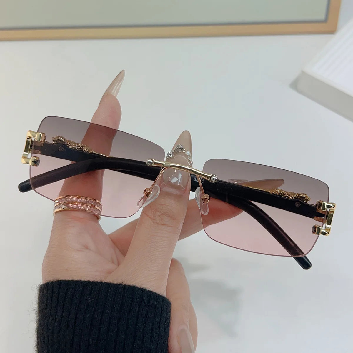 Frameless Rectangular Fashion Sunglasses